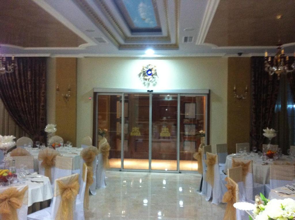 Ador Resort Rinas Exterior photo